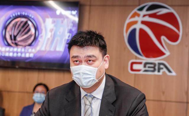 一同出席仪式的还有该片主演摩根·弗里曼、凯文·克莱恩、玛丽·斯汀伯根，以及该片 凯特·布兰切特出席电影《塔尔》澳大利亚放映活动 2022-11-16 近日，演员凯特·布兰切特出席电影《塔尔》在澳大利亚举行的特别放映活动，一袭红衣显得十分的干练洒脱。